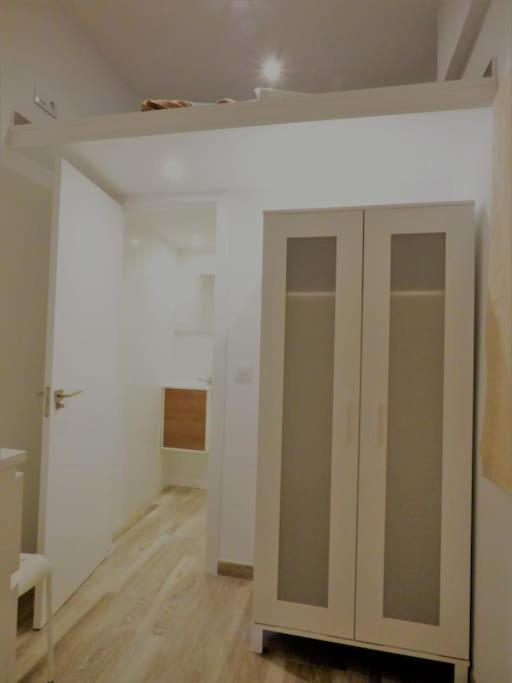 Precioso Piso En Almagro, Plaza De Chamberi De Apartment